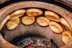 Təndirdə çörək bişirmək